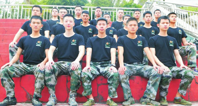 ‘太阳成tyc7111’西非名医感染埃博拉病毒曾治愈百余名患者(图4) 太阳成tyc7111cc