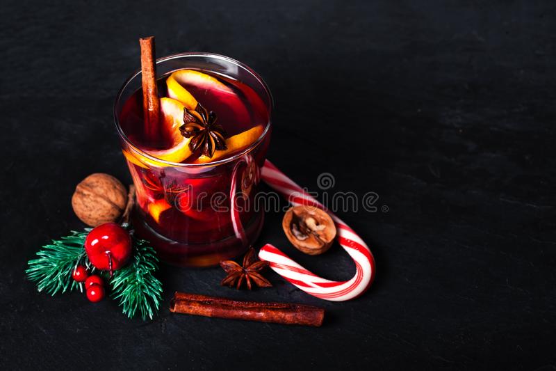 “太阳成tyc7111cc”山东:确保今年实现城镇新增就业110万人(图1) 太阳成tyc7111