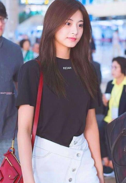 夏季老年人养生要注意四补 老年人夏季养生宜吃什么-太阳成集团tyc7111cc(图2) 太阳成tyc7111