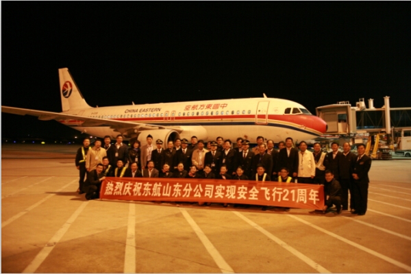 太阳成tyc7111-网传葡萄现伤痕疑似注水专家称傻瓜才会干(图2) 太阳成tyc7111cc