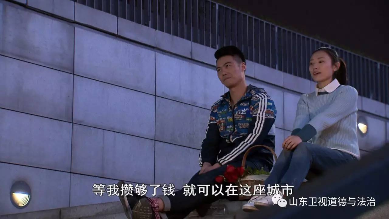 青年医生罗花南:才下高原又战武汉 哪里需要在哪里:太阳成集团tyc7111cc(图2) 太阳成tyc7111