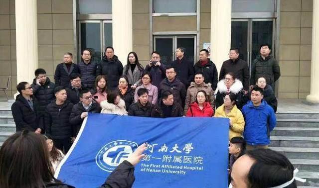 太阳成tyc7111cc:福建厦门开禾市场鲍鱼价格消费上涨(图2) 太阳成集团tyc7111cc