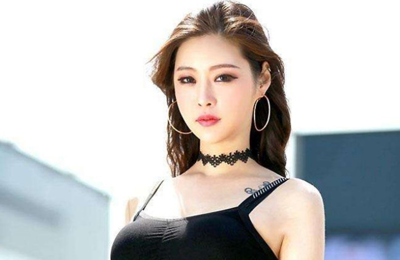 
GIF搞笑段子：图片只支持当地上传 岂非外地的不行吗【太阳成集团tyc7111cc】(图9)